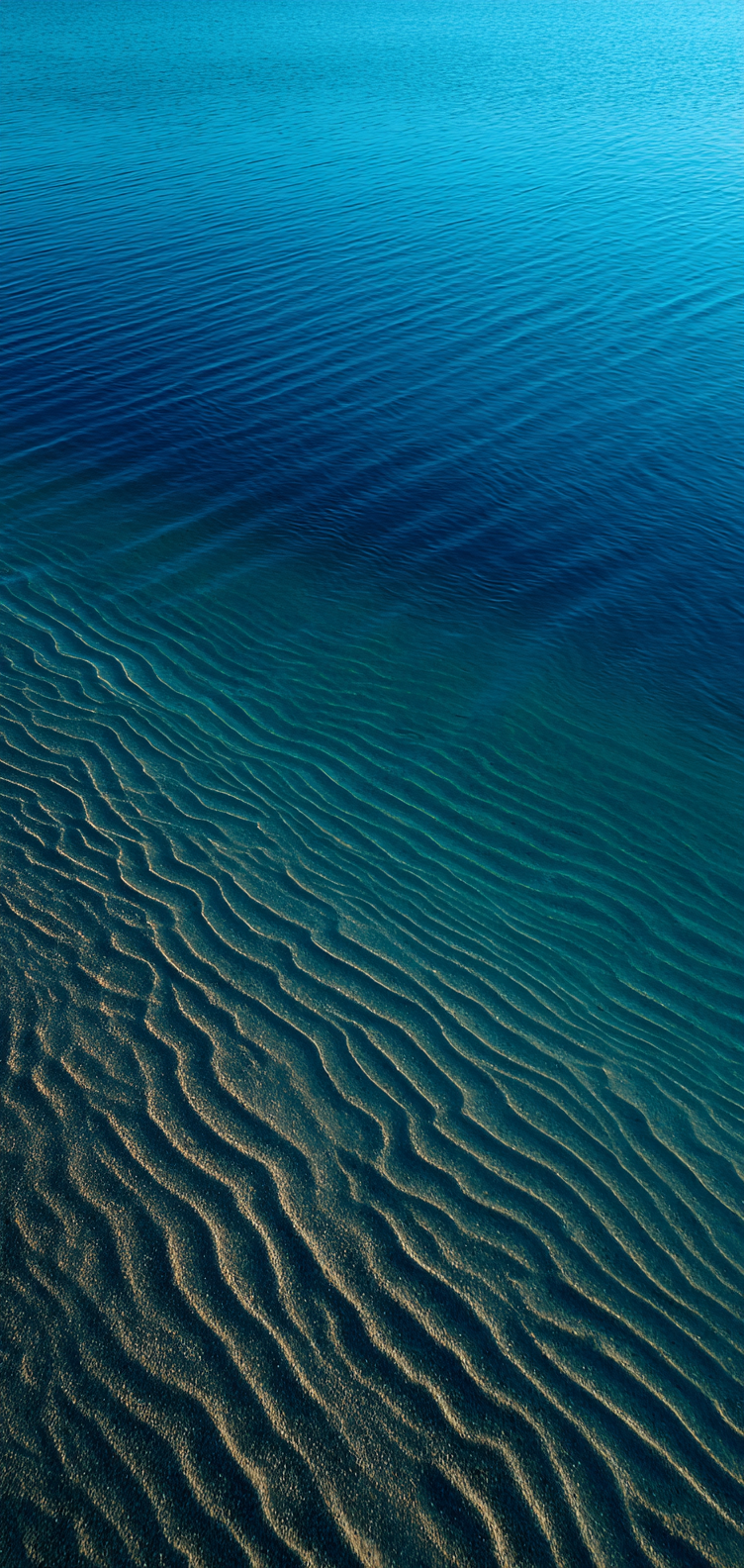 Ocean texture with gentle vignetting